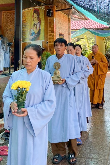 One-Day Peaceful Retreat at Suoi Phap Pagoda