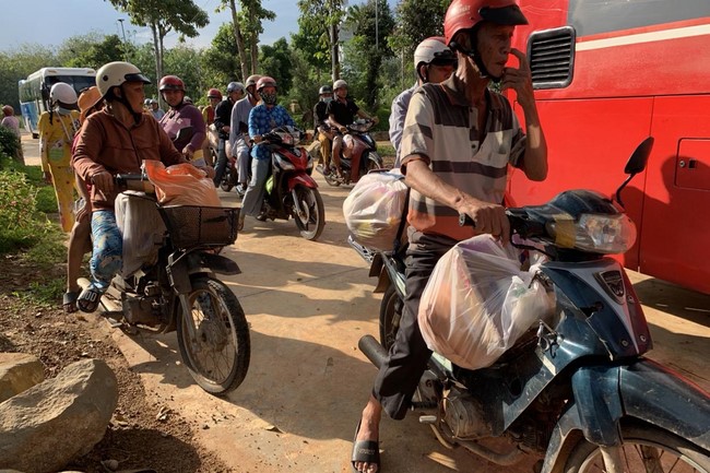 One-Day Peaceful Retreat at Suoi Phap Pagoda