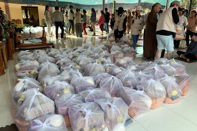 One-Day Peaceful Retreat at Suoi Phap Pagoda