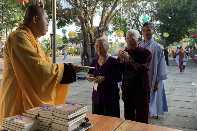 Chùa Đống Cao – Thanh Hóa: Tu niệm Phật một ngày