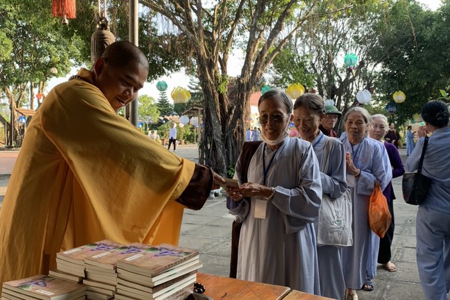 Chùa Đống Cao – Thanh Hóa: Tu niệm Phật một ngày