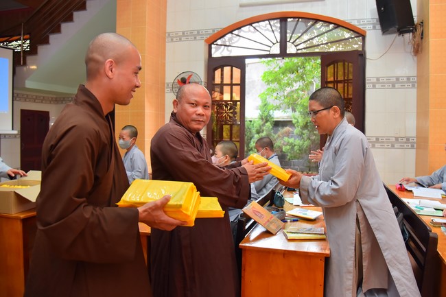 Quỹ đào tạo Tăng tài NCT cúng dường đến trường Trung cấp Phật học tỉnh Tây Ninh