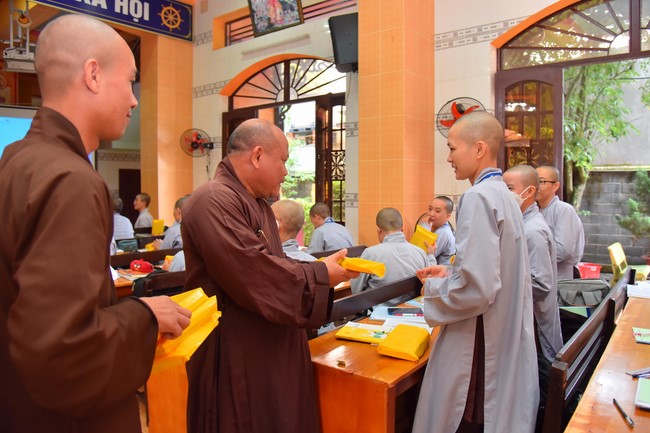 Quỹ đào tạo Tăng tài NCT cúng dường đến trường Trung cấp Phật học tỉnh Tây Ninh