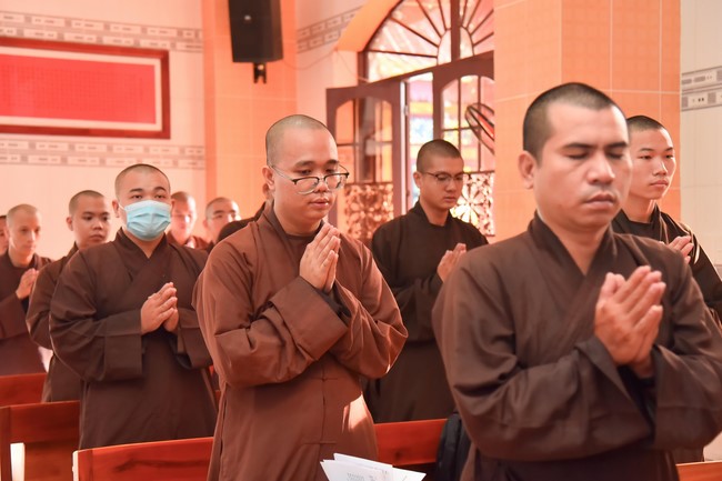 Quỹ đào tạo Tăng tài NCT cúng dường đến trường Trung cấp Phật học tỉnh Tây Ninh