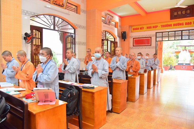 Quỹ đào tạo Tăng tài NCT cúng dường đến trường Trung cấp Phật học tỉnh Tây Ninh