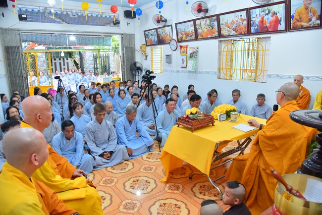 The 10th One-Day Retreat at Minh Chat ashram in Can Tho
