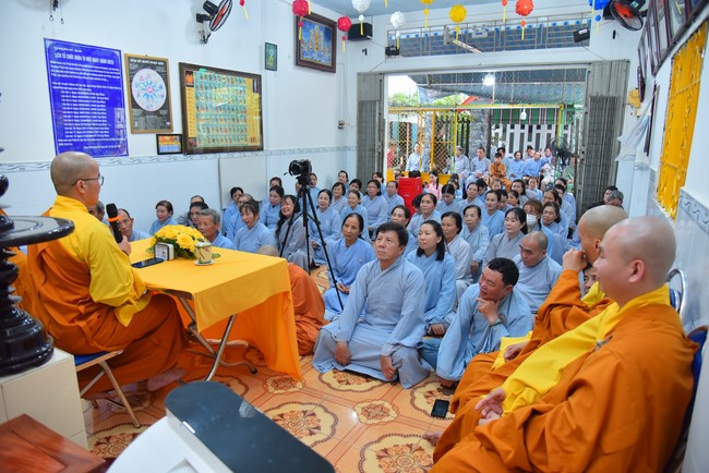 The 10th One-Day Retreat at Minh Chat ashram in Can Tho