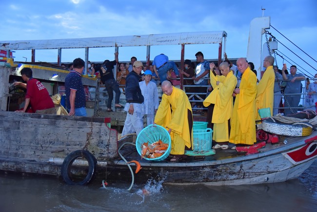 The 10th One-Day Retreat at Minh Chat ashram in Can Tho