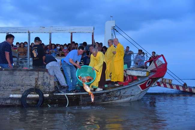 The 10th One-Day Retreat at Minh Chat ashram in Can Tho