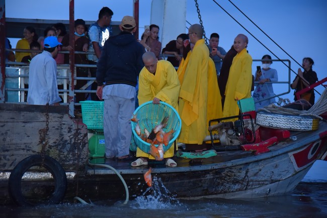 The 10th One-Day Retreat at Minh Chat ashram in Can Tho