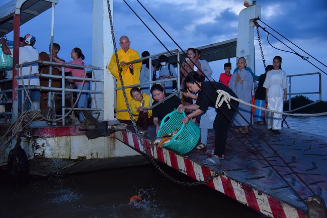 The 10th One-Day Retreat at Minh Chat ashram in Can Tho