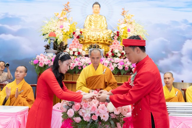 Wedding Ceremony at the pagoda