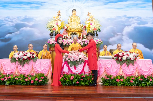 Wedding Ceremony at the pagoda
