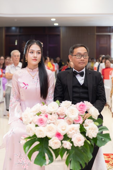 Wedding Ceremony at the pagoda