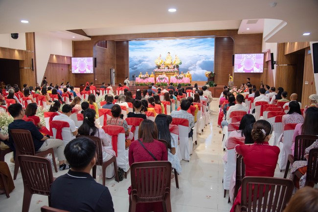 Wedding Ceremony at the pagoda