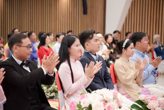 Wedding Ceremony at the pagoda