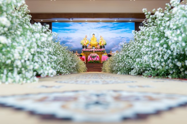 Wedding Ceremony at the pagoda