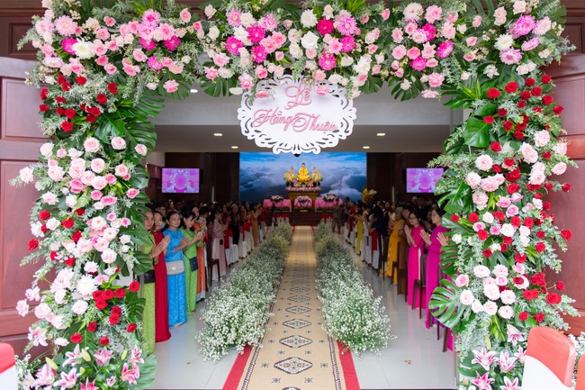 Wedding Ceremony at the pagoda