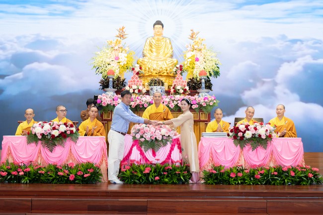 Wedding Ceremony at the pagoda