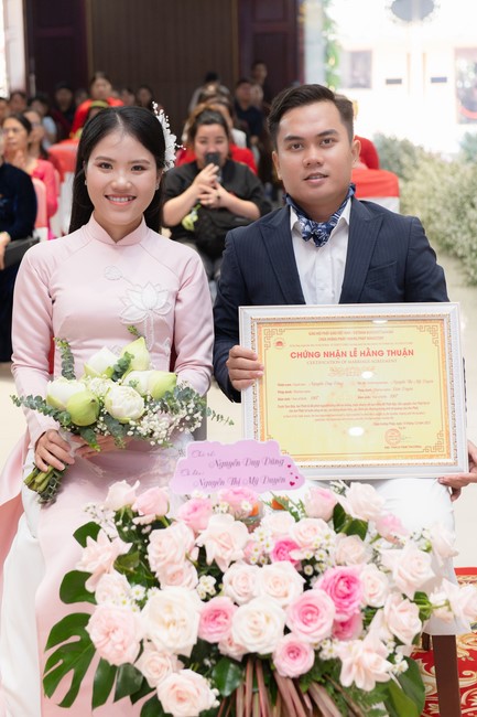 Wedding Ceremony at the pagoda