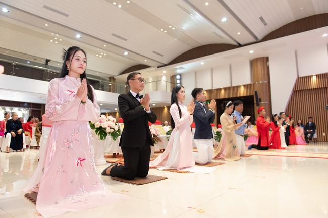 Wedding Ceremony at the pagoda