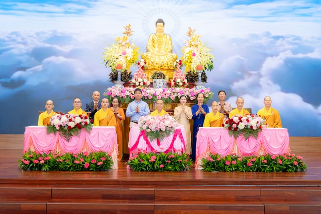 Wedding Ceremony at the pagoda