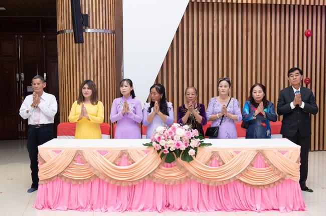 Wedding Ceremony at the pagoda