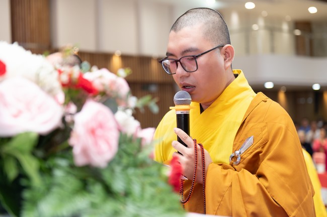 Wedding Ceremony at the pagoda