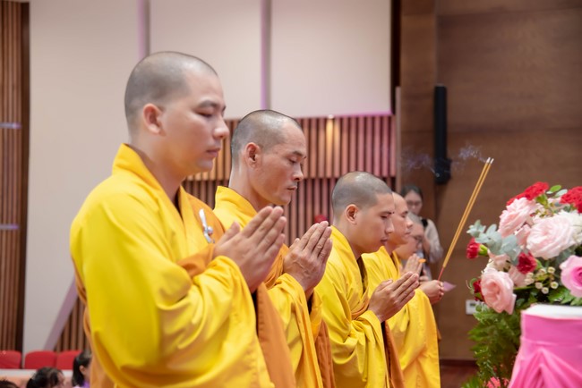 Wedding Ceremony at the pagoda