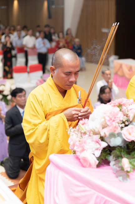 Wedding Ceremony at the pagoda