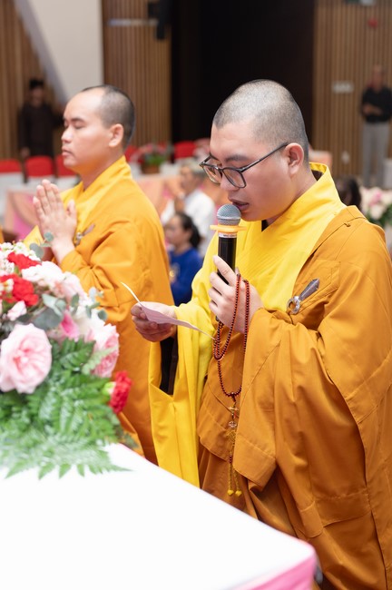 Wedding Ceremony at the pagoda
