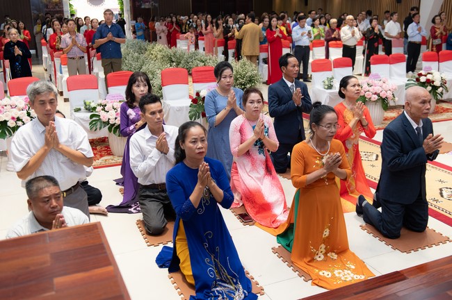 Wedding Ceremony at the pagoda