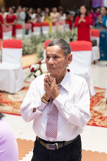 Wedding Ceremony at the pagoda