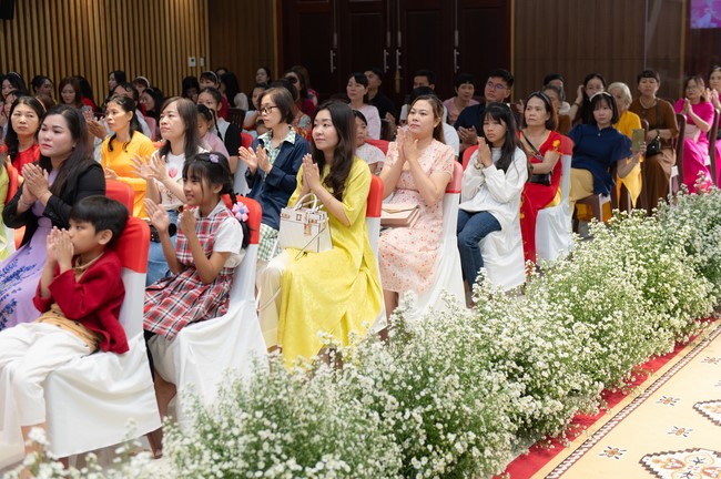 Wedding Ceremony at the pagoda