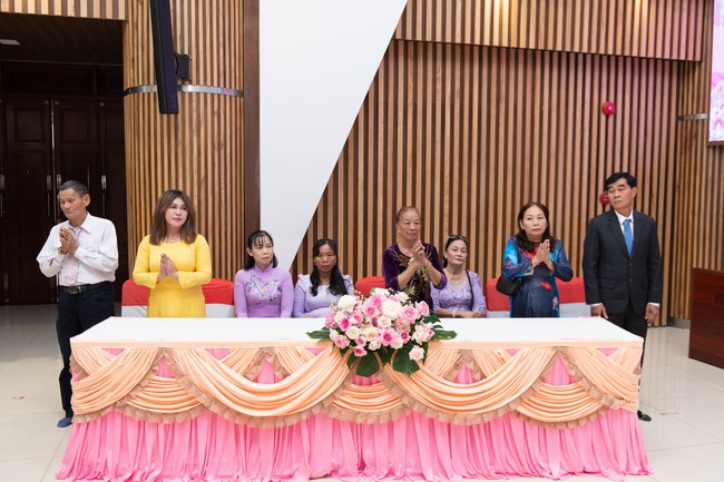 Wedding Ceremony at the pagoda