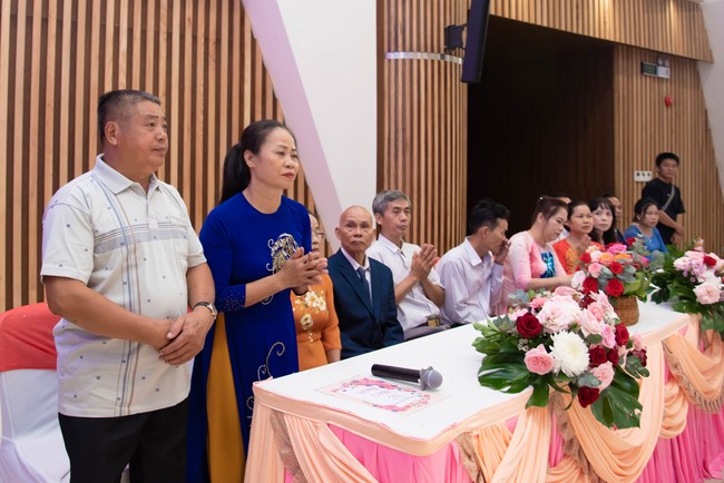 Wedding Ceremony at the pagoda