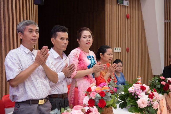 Wedding Ceremony at the pagoda