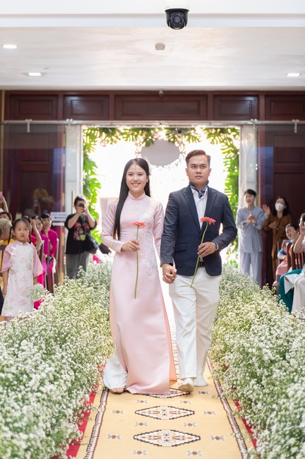 Wedding Ceremony at the pagoda