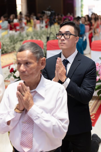 Wedding Ceremony at the pagoda