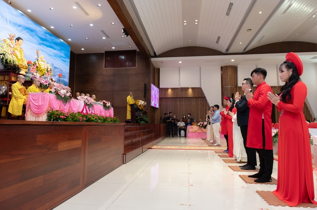 Wedding Ceremony at the pagoda