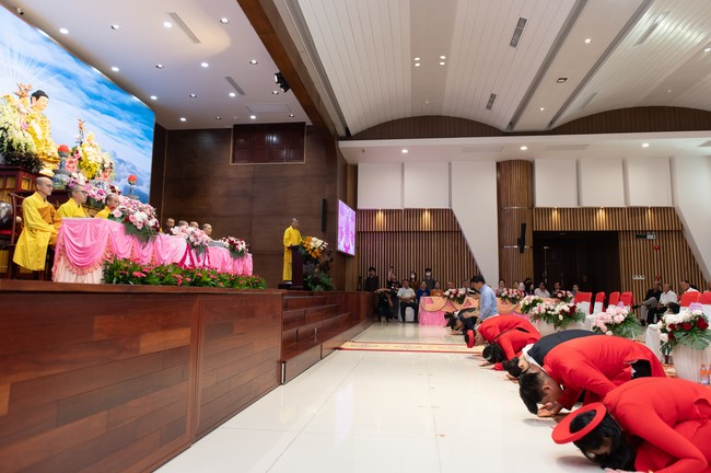 Wedding Ceremony at the pagoda