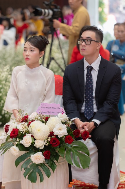 Wedding Ceremony at the pagoda