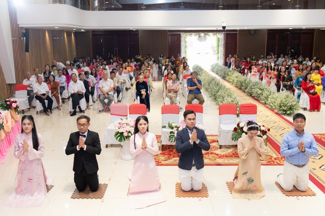 Wedding Ceremony at the pagoda