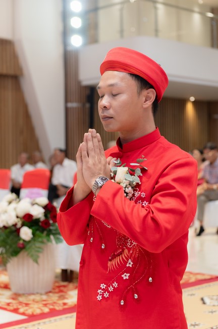 Wedding Ceremony at the pagoda