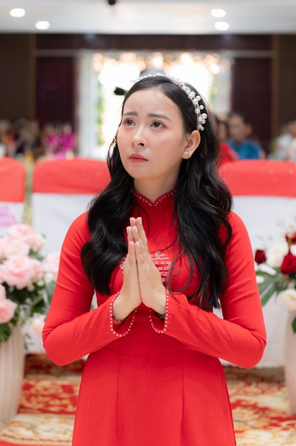 Wedding Ceremony at the pagoda