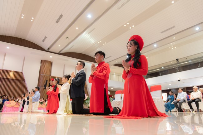 Wedding Ceremony at the pagoda