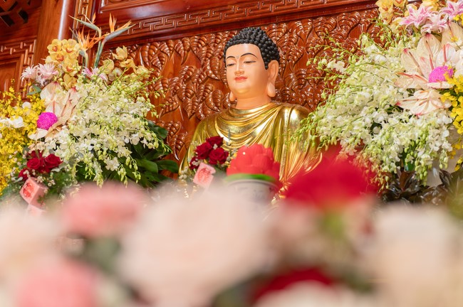 Wedding Ceremony at the pagoda