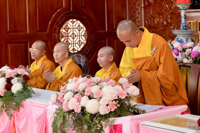 Wedding Ceremony at the pagoda