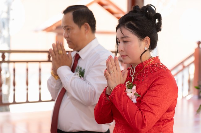 Wedding Ceremony at the pagoda