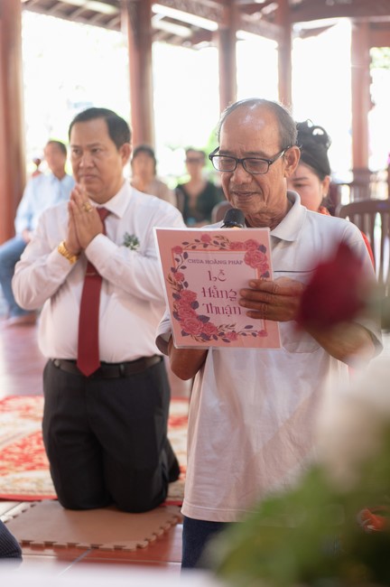 Wedding Ceremony at the pagoda